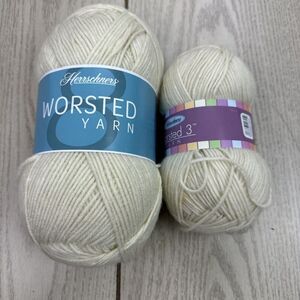 Herrschners Worsted Weight Yarn Aran Lot of‎ 2
